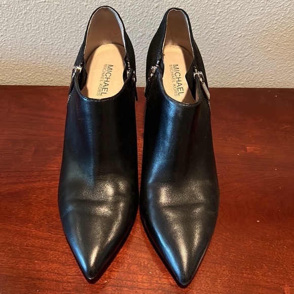 MICHAEL Michael Kors Shoes - MICHAEL by Michael Kors Leather and Suede Zip Side Heeled Bootie, size 9M.